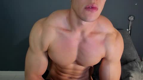 Snapshot of recce_taylor4 chatting on 11.07.25 twitter REECET26 instagram RECCETAYLOR online show from 11.07.25