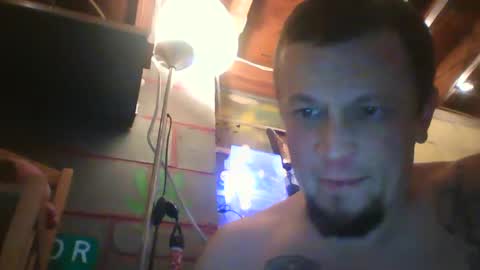 Snapshot of recka810 chatting on 03.01.25 recka810 online show from 03.01.25