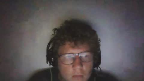 Snapshot of red454games454 chatting on 02.22.25 zsax horny online show from 02.22.25