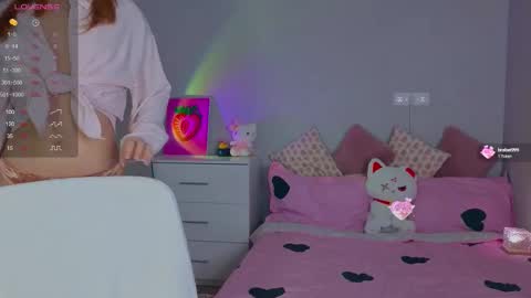 Snapshot of red__candy chatting on 09.27.25 red__candy online show from 09.27.25