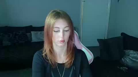 Red -  online show from 04.15.26