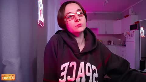 Elpis online show from 02.06.25
