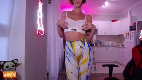 Elpis online show from 09.11.25