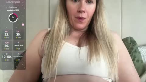 Snapshot of red_head_rosie_69 chatting on 03.10.25 Rosie online show from 03.10.25