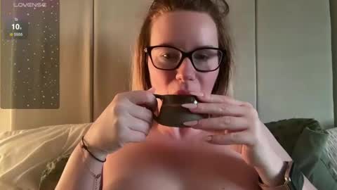 Snapshot of red_head_rosie_69 chatting on 03.12.25 Rosie online show from 03.12.25