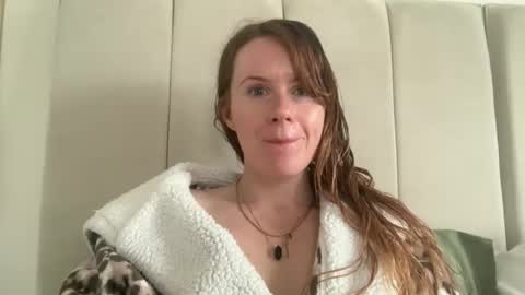 Snapshot of red_head_rosie_69 chatting on 09.17.25 Rosie online show from 09.17.25