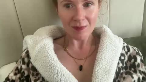 Snapshot of red_head_rosie_69 chatting on 09.25.25 Rosie online show from 09.25.25