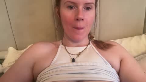 Snapshot of red_head_rosie_69 chatting on 10.10.25 Rosie online show from 10.10.25