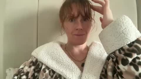 Snapshot of red_head_rosie_69 chatting on 10.29.25 Rosie online show from 10.29.25