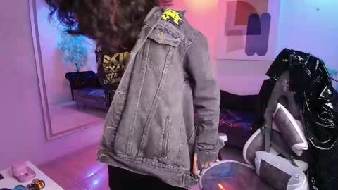 Res Moon online show from 10.13.25