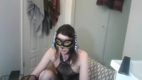 Red October SlutPuppy online show from 04.25.26