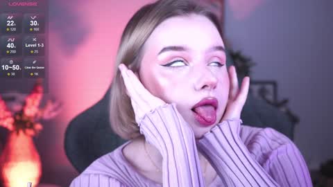 QUEEN OF EVIL online show from 01.20.25
