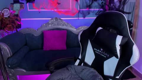     online show from 10.30.25