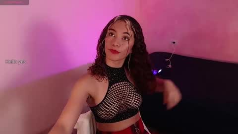 Snapshot of red_velvett0 chatting on 11.24.25 red_velvett0 online show from 11.24.25