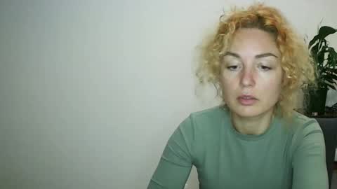 reddgirll online show from 02.04.25