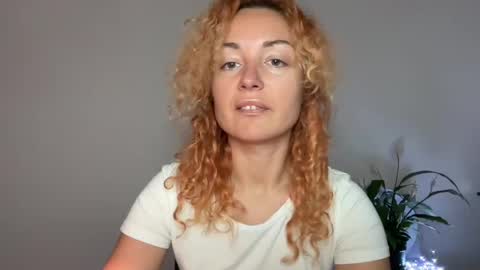 reddgirll online show from 03.10.25