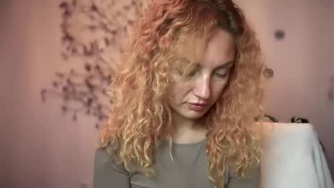 reddgirll online show from 09.09.25