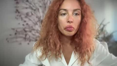 reddgirll online show from 09.23.25