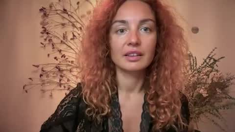 reddgirll online show from 09.28.25