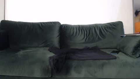 Snapshot of redfloweer chatting on 02.16.25 redfloweer online show from 02.16.25