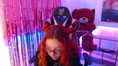 Mere  online show from 04.23.26