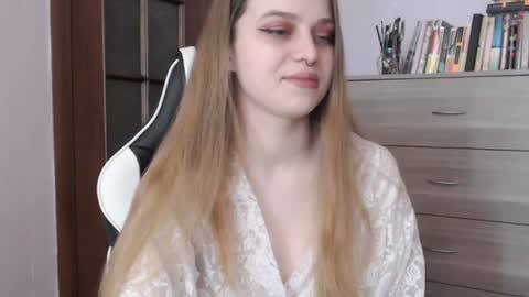 Lily online show from 02.03.25