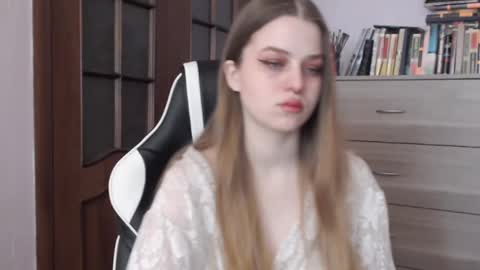 Lily online show from 02.26.25