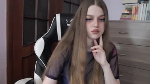 Lily online show from 11.16.25