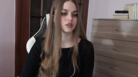 Lily online show from 01.18.26