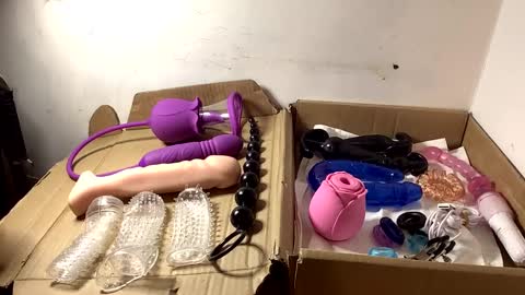 Redhot2watch online show from 01.11.25