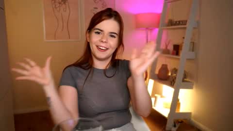 RedHotlinee online show from 10.07.25