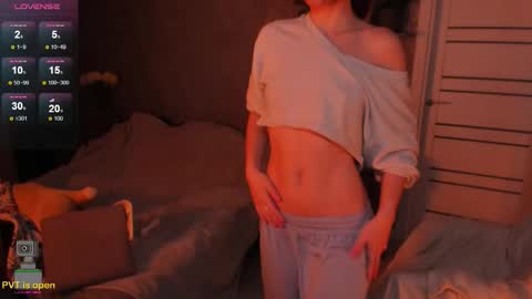 Stephanie online show from 12.05.25