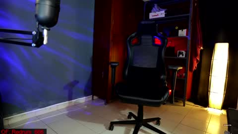 Red online show from 12.18.24