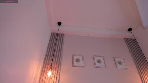 Anna Redvelvet online show from 12.14.25