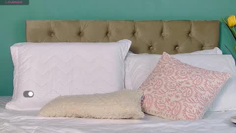 Yanella online show from 02.20.26