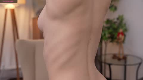 JessyinCherri yang online show from 01.17.25