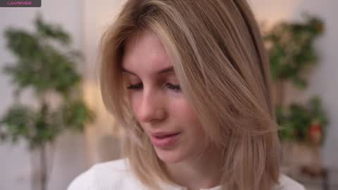 JessyinCherri yang online show from 01.19.25