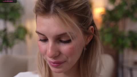 JessyinCherri yang online show from 01.24.25