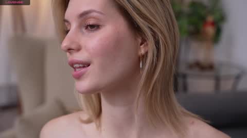 JessyinCherri yang online show from 02.08.25