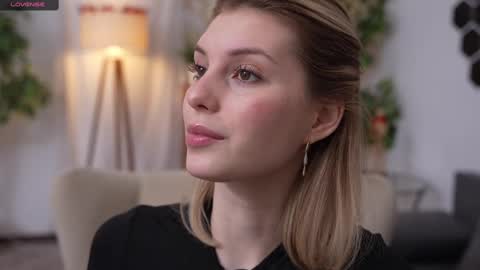 JessyinCherri yang online show from 02.09.25