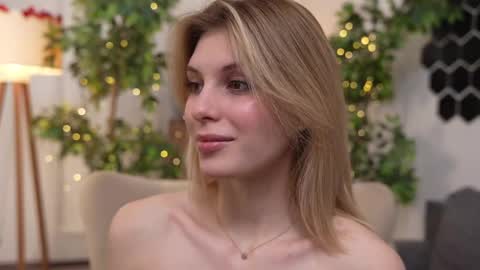 JessyinCherri yang online show from 02.20.25