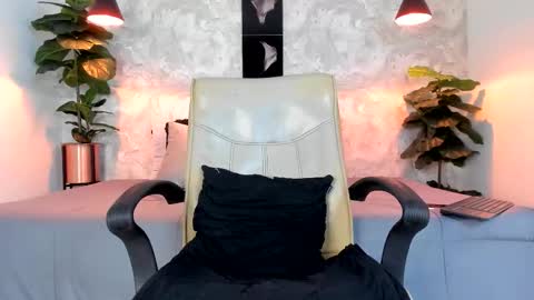 Regan online show from 11.22.25