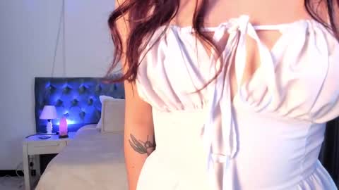 Snapshot of regina_blum chatting on 09.27.25 Regina online show from 09.27.25