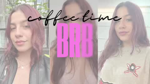 Snapshot of regina_blum chatting on 10.01.25 Regina online show from 10.01.25