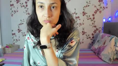 Snapshot of reginamoon12 chatting on 11.02.25 Alisa online show from 11.02.25