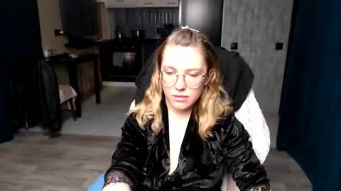 Regina online show from 09.20.25
