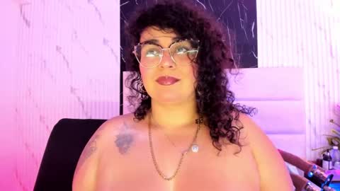 Snapshot of reginavegaa chatting on 10.03.25 reginavegaa online show from 10.03.25