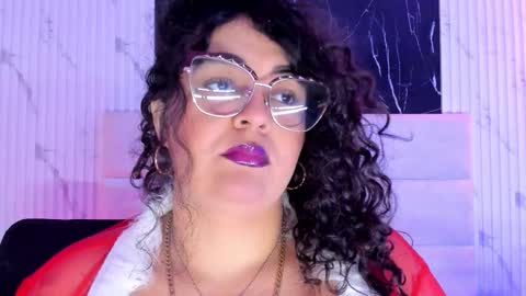 reginavegaa online show from 12.20.25