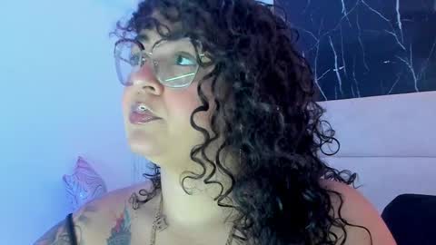 reginavegaa online show from 05.13.26