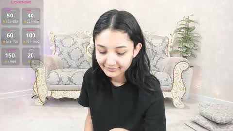 Snapshot of rei_ramiki chatting on 10.12.25 Rei online show from 10.12.25